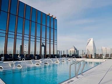Riverside, Woodfield Open 42-Story Vivian Apartment Tower in Charlotte