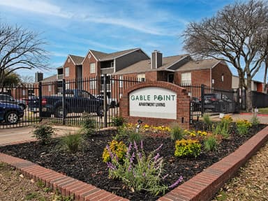 IPA Negotiates Sale of 372-Unit Multifamily Portfolio in East Dallas