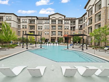 Newmark Brokers Sale of 283-Unit Apartment Complex in Grand Prairie, Texas