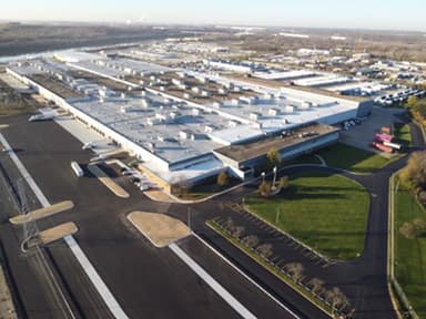 Hyundai Translead Signs 1.4 MSF Industrial Lease in Joliet, Illinois