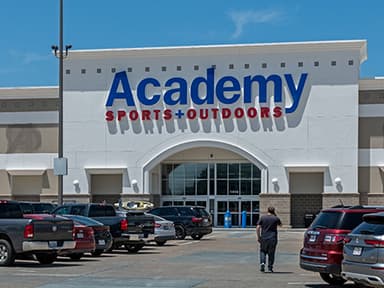 JLL Negotiates Sale of 315,708 SF Retail Power Center in Conroe, Texas