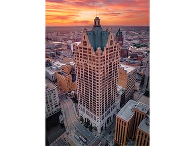 Dwight Capital Provides $114M HUD-Insured Loan for Office-to-Apartment Conversion in Milwaukee