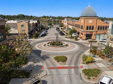 DLC, DRA Advisors Acquire 640,328 SF Shadow Lake Towne Center in Papillion, Nebraska
