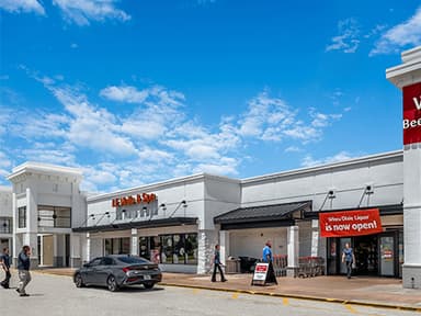 JLL Brokers $23.5M Sale of Aldi-Anchored Shopping Center in Port Charlotte, Florida