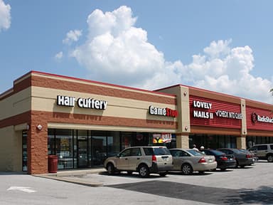 Gantry Secures $12M Loan for Refinancing of Shopping Center in Moline, Illinois