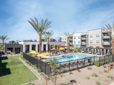 Garrett Cos. Completes 248-Unit Multifamily Project in Mesa, Arizona