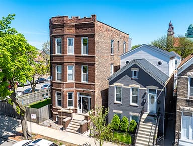 Greenstone Partners Closes Two Multifamily Sales in Chicago for $3.2M