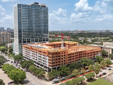 Southeastern Tops Out 330-Unit Multifamily Redevelopment Project in Houston