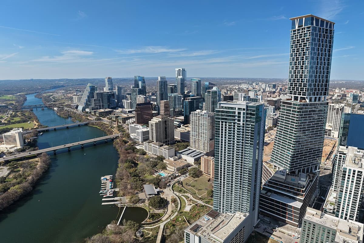 Partners Capital Sells Austin Shopping Center, Citing Strong Investor Appetite