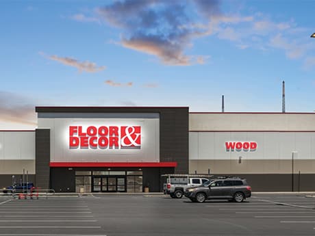 JLL Arranges Sale of 365,071 SF Shopping Center in Whitehall, Pennsylvania