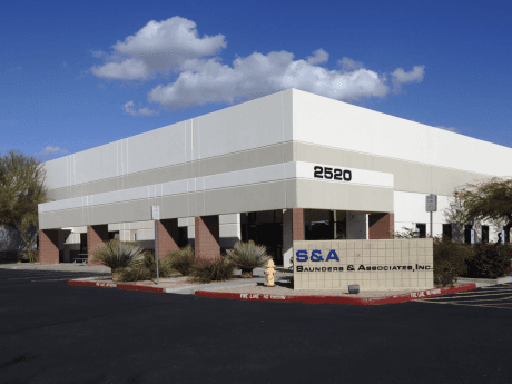 DAUM Negotiates $10.6M Sale of Industrial Building in Phoenix