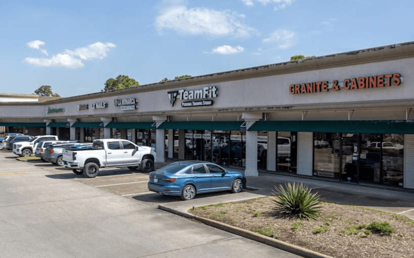 Mission Shore Offloads 105K-SF Houston Retail Center