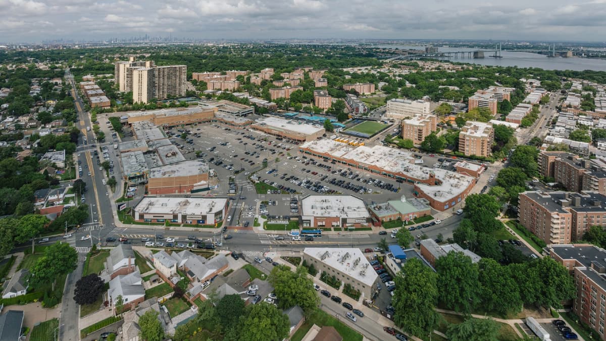 Grocery-Anchored Bayside Center Secures $150M Financing