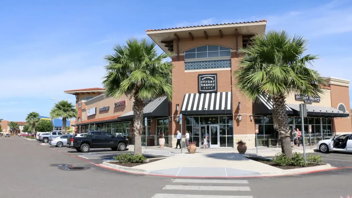 399K-SF McAllen Shopping Center Trades for $81.6M