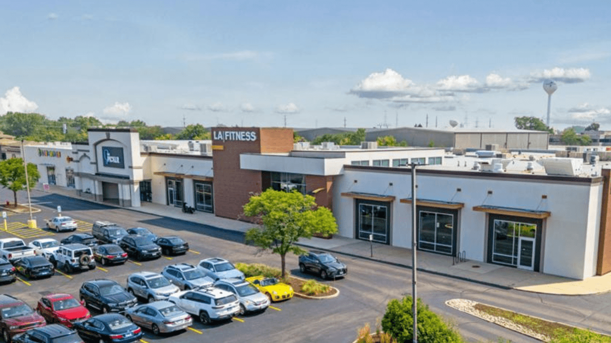Marcus & Millichap Arranges $14M Sale, Financing of Illinois LA Fitness-Anchored Retail Property